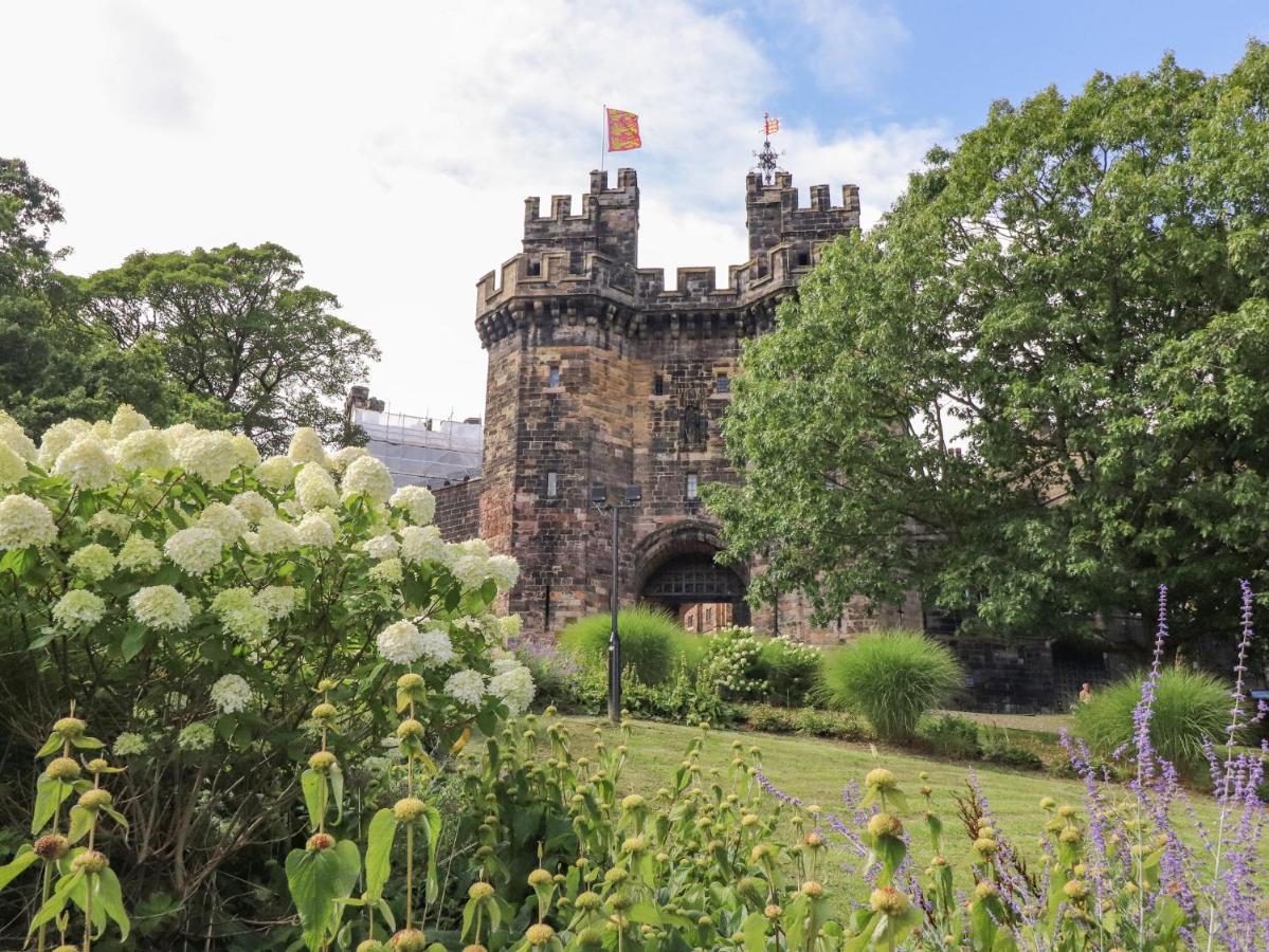Villa 5 Castle Hill à Lancaster Extérieur photo